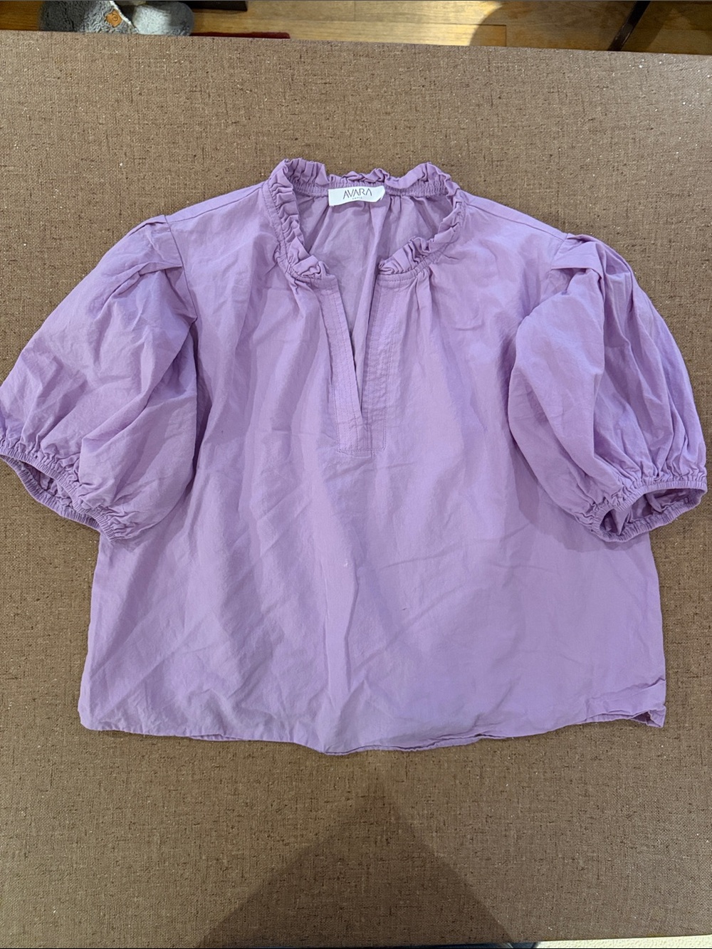 AVARA Lavender Ruffle Neck Puff Sleeve Top - Small